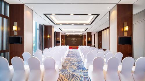 Χώρος καθιστικού στο Hotel Indigo Dali Erhai by IHG