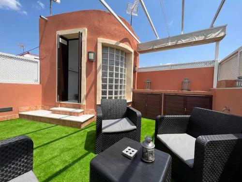 Casa Sol. Casa con garaje.