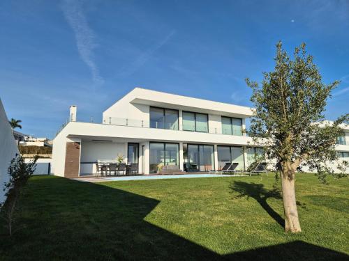 Κήπος έξω από το Casa Arendina - Villa Retreat with Heated Pool