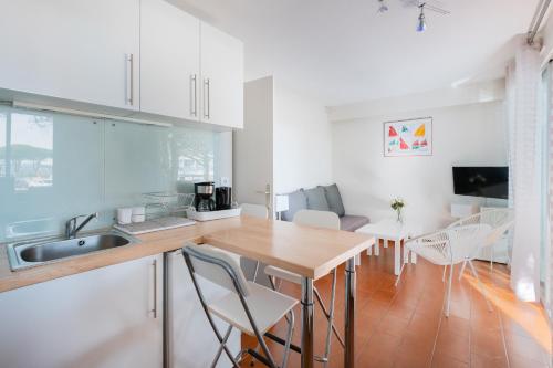 AS23988-Studio cabine, dans une Résidence directe sur Plage