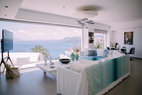 Acalle Delicate Suite