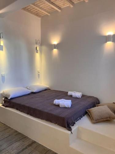 “Myrto” Apartments- Ornos Beach