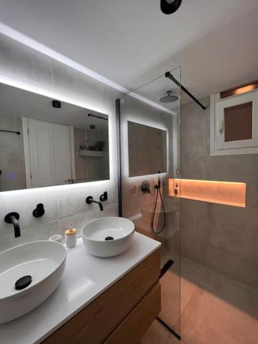 “Myrto” Apartments- Ornos Beach