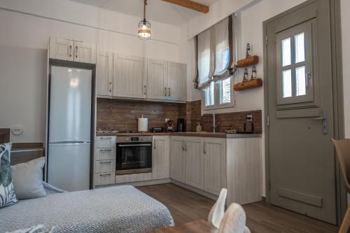 Gambar di galeri bagi Epithea Suites Kythnos 2 με ιδιωτικη πισινα di Kithnos