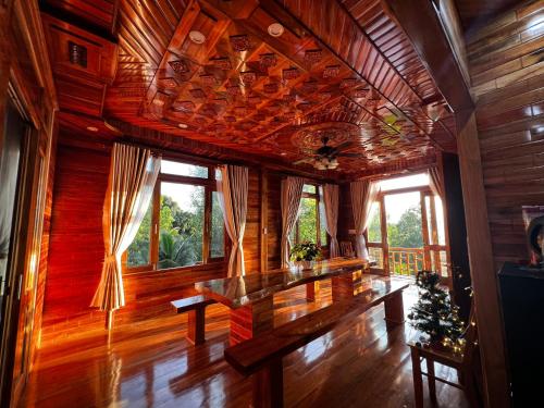 Фотография из галереи The wooden house has a beautiful sunrise & seaview в городе Фукуок