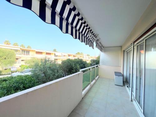 Copacabana beach, by Welcome to Cannes photo 12