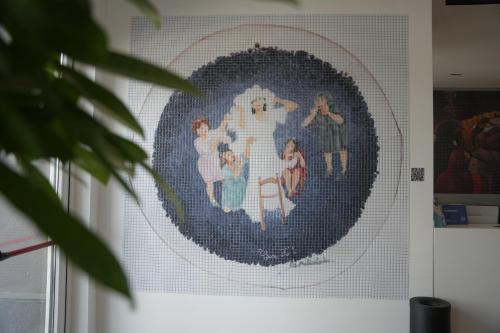 a mosaic of aativity scene on a wall at HOTEL MOSAICO in Matera