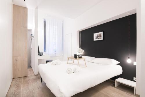 Easylife - Milano - Corso Garibaldi 44 - Brera