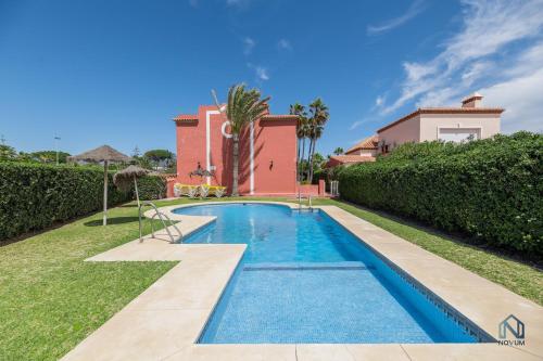 Las Dunas de Marbella - Beachfront 3 Bed Townhouses