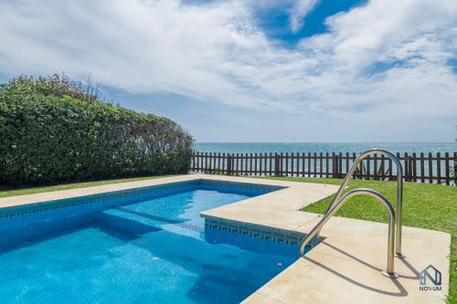 Las Dunas de Marbella - Beachfront 3 Bed Townhouses