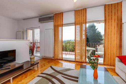 Beachside Apartment Krk - Happy Rentals
