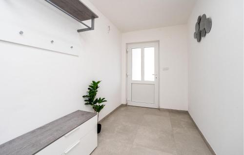 Φωτογραφία από το άλμπουμ του Amazing Home In Karin σε Nadin