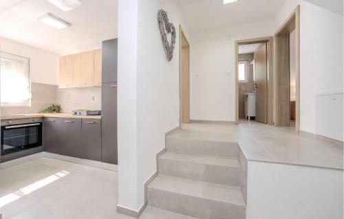 Η κουζίνα ή μικρή κουζίνα στο Amazing Home In Karin