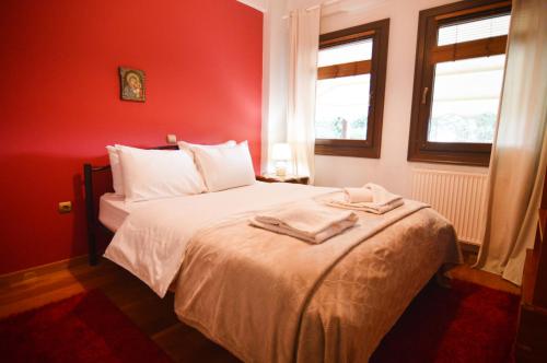 Katil atau katil-katil dalam bilik di Villa Luxury Paradise Kastoria
