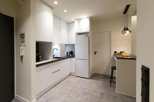 Acropolis Modern House