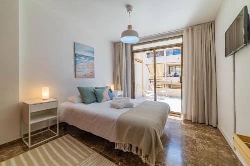 EDEN RENTALS Valdes Penthouse Oceanviews