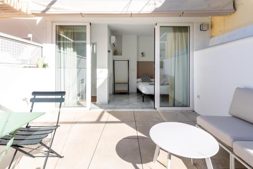 Dos de Mayo Olehousing