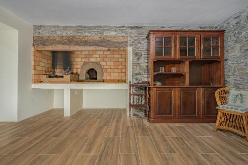 Η κουζίνα ή μικρή κουζίνα στο Casa da Quebrada