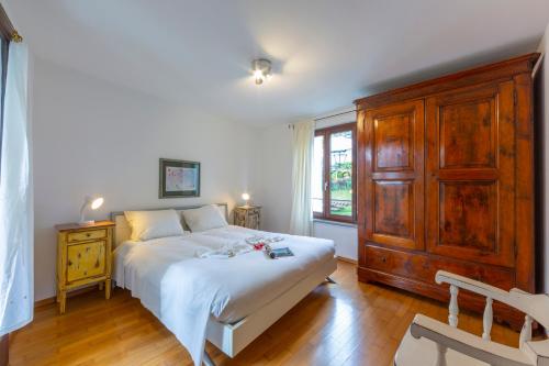 Casa Chiara Muralto with Balcony & Wi‑Fi - Happy Rentals
