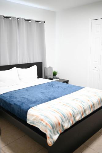 Home away from home close to parks - Pet Friendly photo 19