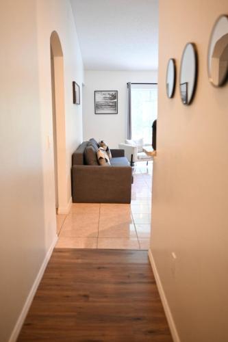 Home away from home close to parks - Pet Friendly photo 23