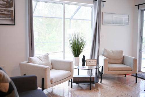 Home away from home close to parks - Pet Friendly photo 38
