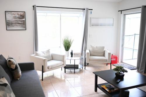 Home away from home close to parks - Pet Friendly photo 40