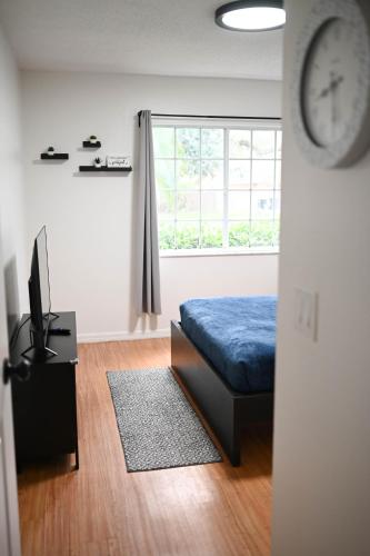 Home away from home close to parks - Pet Friendly photo 6