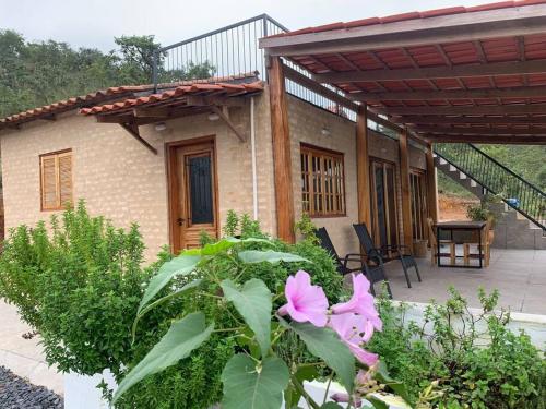 Taman di luar Casa Savana