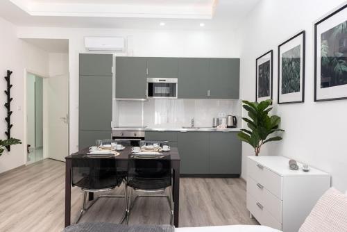 NEW Studio at the best location 1075 Budapest, Károly körút 5 kép - 3