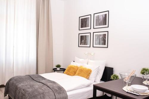 Charming studio at downtown 1075 Budapest, Károly körút 5 kép - 3