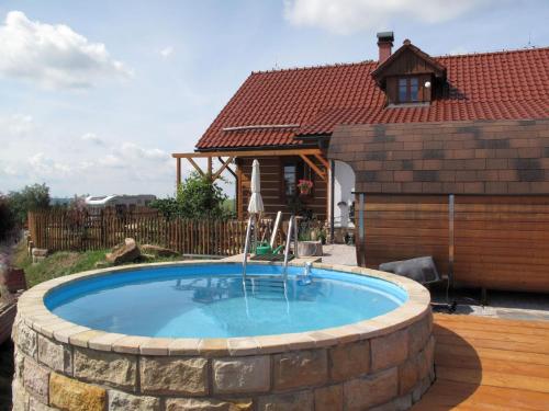 Bazén v ubytovaní Holiday Home Růžovka by Interhome alebo v jeho blízkosti