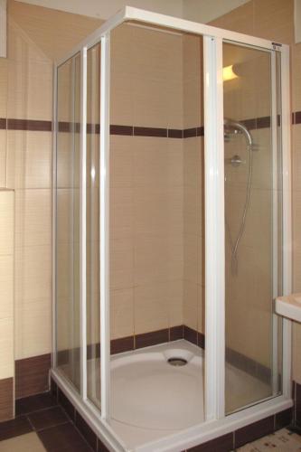 Bilik mandi di Holiday Home Růžovka by Interhome