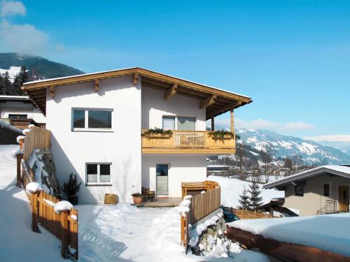 Apartment Tamerl-1 by Interhome