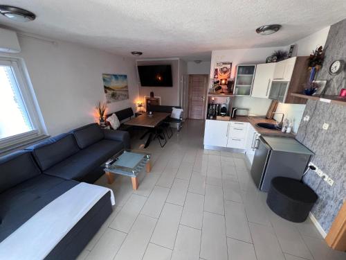 Apartment Mira - Sea view