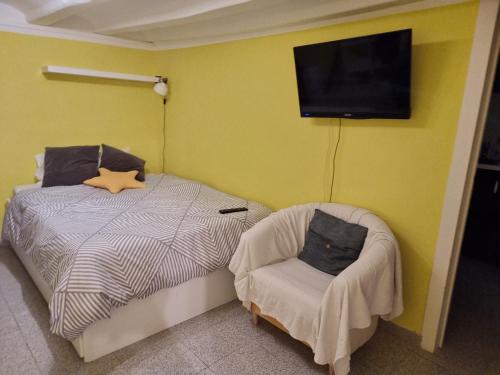 Cozy Apartment downtown BCN, AC, 30 nigths min