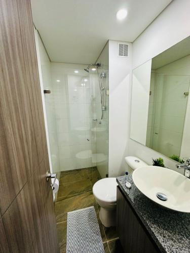Ένα μπάνιο στο Magnifico y Confortable Apartamento Amoblado