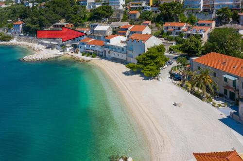 Atlantis Beachfront Apartment