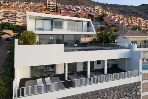 KARAT Villa Kai Torviscas