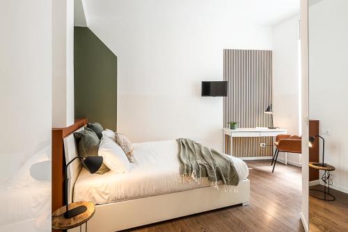 StayEasy Petrella21 - 4 Bedrooms, 3 baths - Central Station