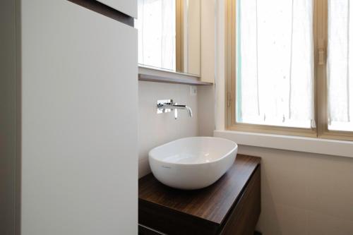 Φωτογραφία από το άλμπουμ του Sunrise Waterfront - Central Apartment with Sea View Balcony - Molfetta σε Molfetta