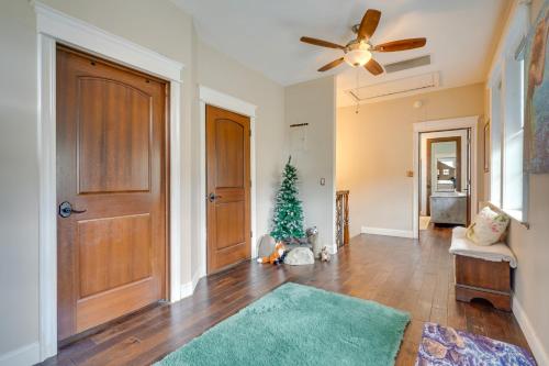 Φωτογραφία από το άλμπουμ του Large Family Home with Patios, Gas Grill and Fire Pit! σε Ντέλαγουερ