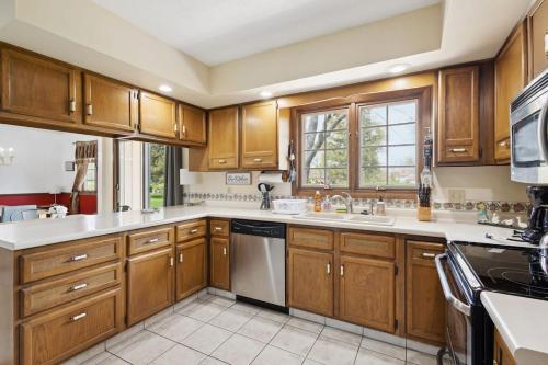 Gallery image of Near Shopping & Dining- The South Bend Bungalow in Granger