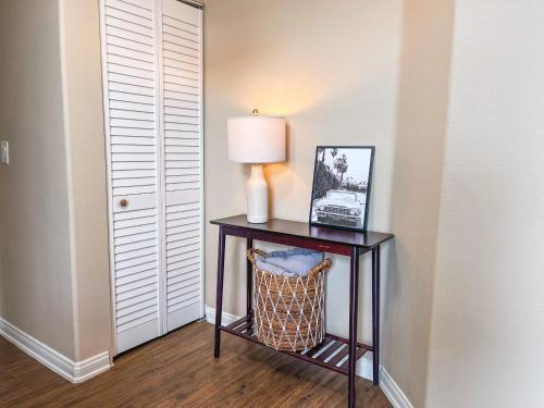 Sunny 1BDR centrally located in Marina del Rey photo 14