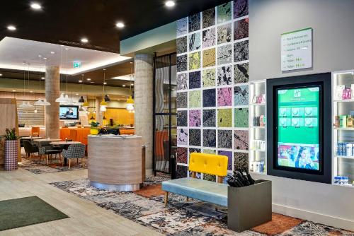 Holiday Inn Manchester - City Centre, an IHG Hotel Image