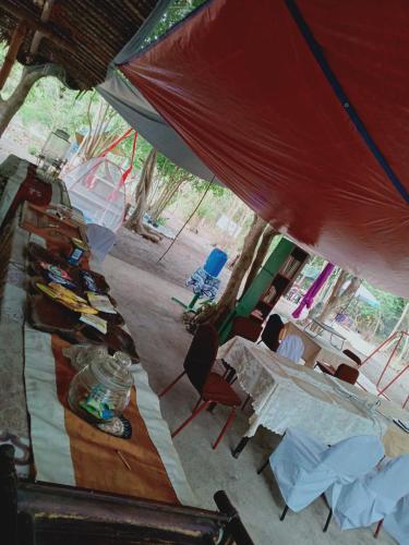 Restoran atau tempat lain untuk makan di JUNGLE AERIAL ARTS NAMASTE LA UNION Chi fan kubo 2pax