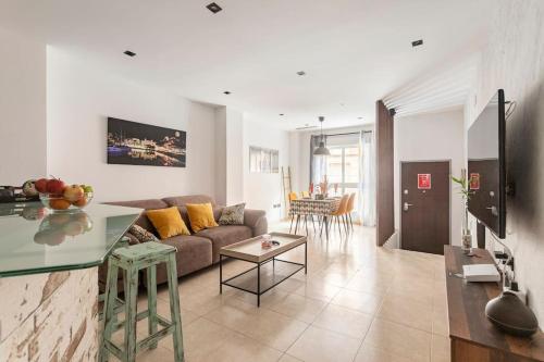 CastelPlace beach con plaza de Garage incluida, free parking and AC