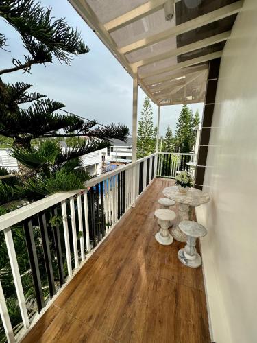 Μπαλκόνι ή βεράντα στο Sts. Joachim and Ann Staycation house