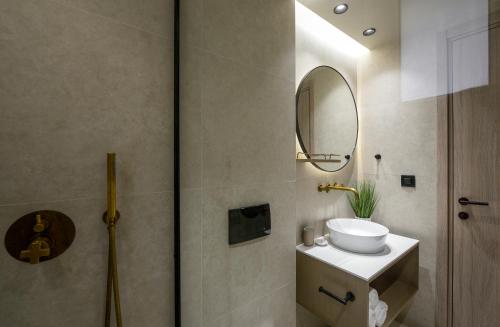 Bilik mandi di Arcadion Hotel
