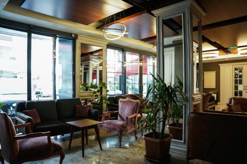 Χώρος καθιστικού στο Enerji Otel